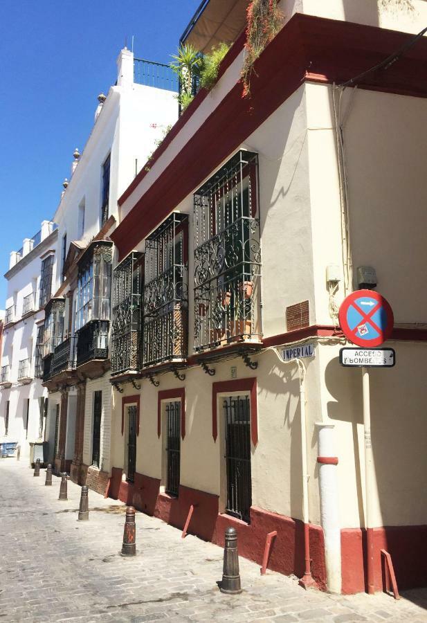 Imperial - Parking Gratis Appartement Sevilla Buitenkant foto